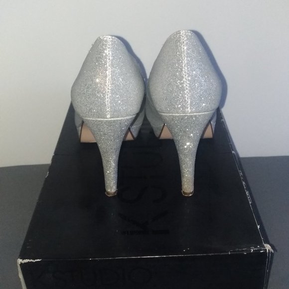 Sparkly Open-Toe Heels - Picture 4 of 6